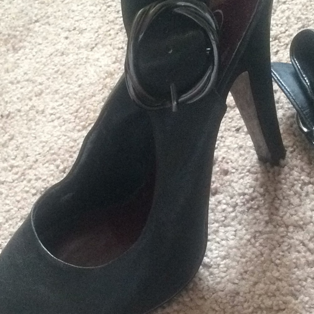 Jessica Simpson Sling Back Pumps